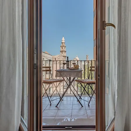 Notre Dame Apartment Monopoli